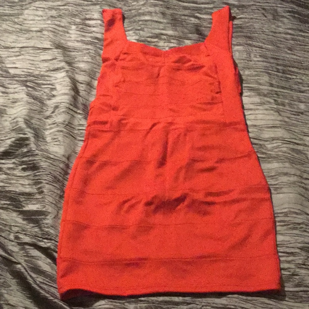 NWOT dress with open back